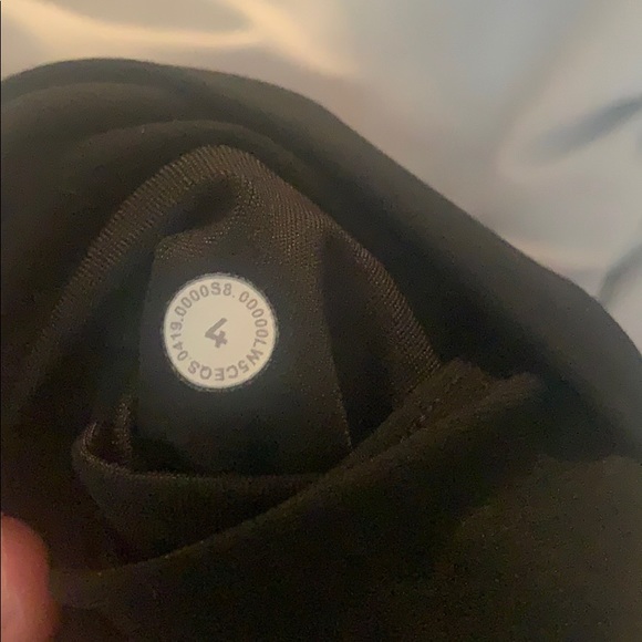 Lululemon 28” leggings - Picture 3 of 3